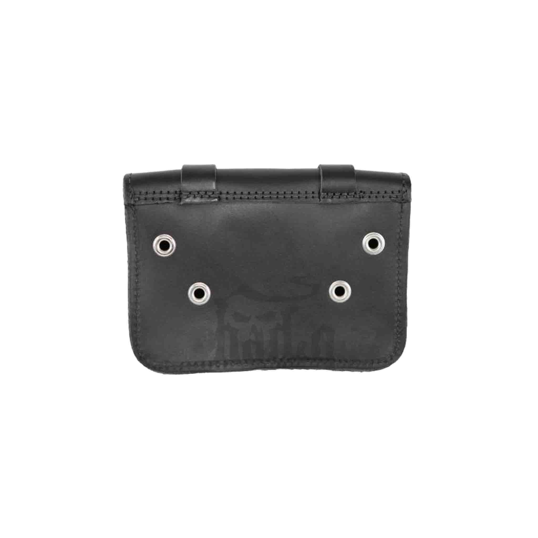 Upgrade your Harley-Davidson® Dyna with the DBB06 Dyna Bolt On Battery Bag. Hand crafted in USA with premium leather and top quality hardware. Durable and stylish, it's the perfect fit for your motorcycle.