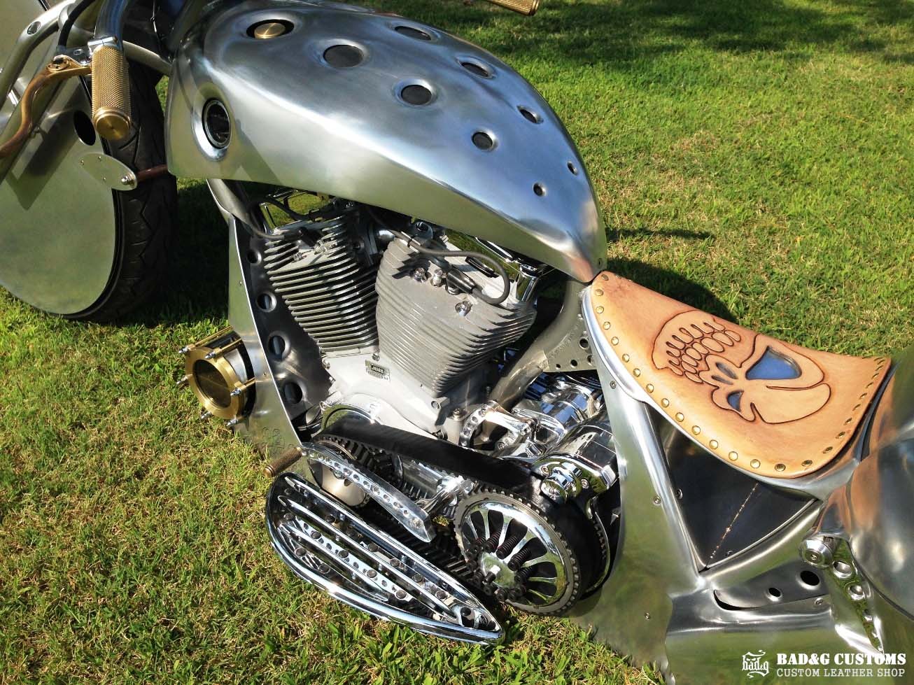 Flypaper Customs Aluminum Bagger Skull Seat