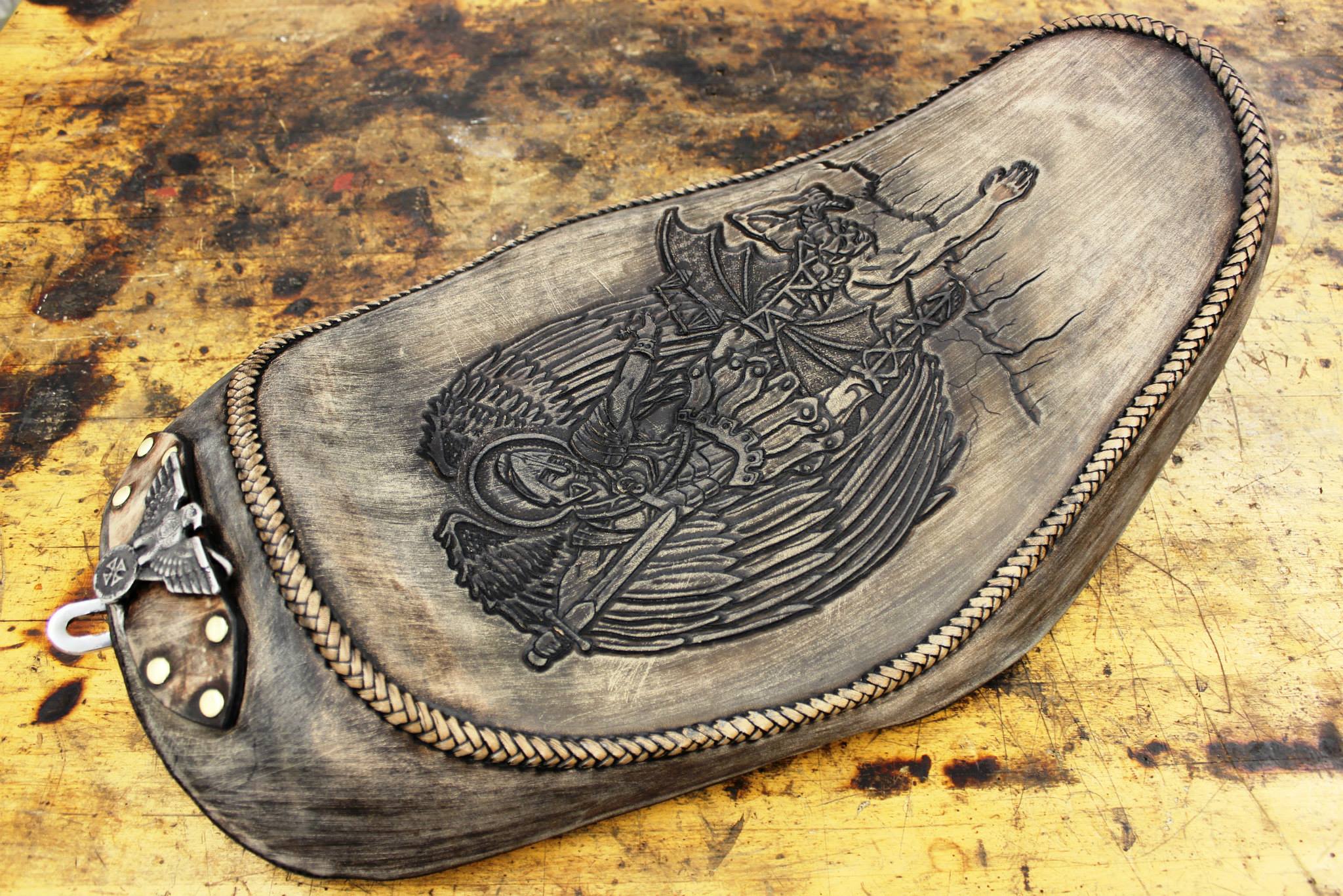 Harley-Davidson Road King St Michael Custom Seat