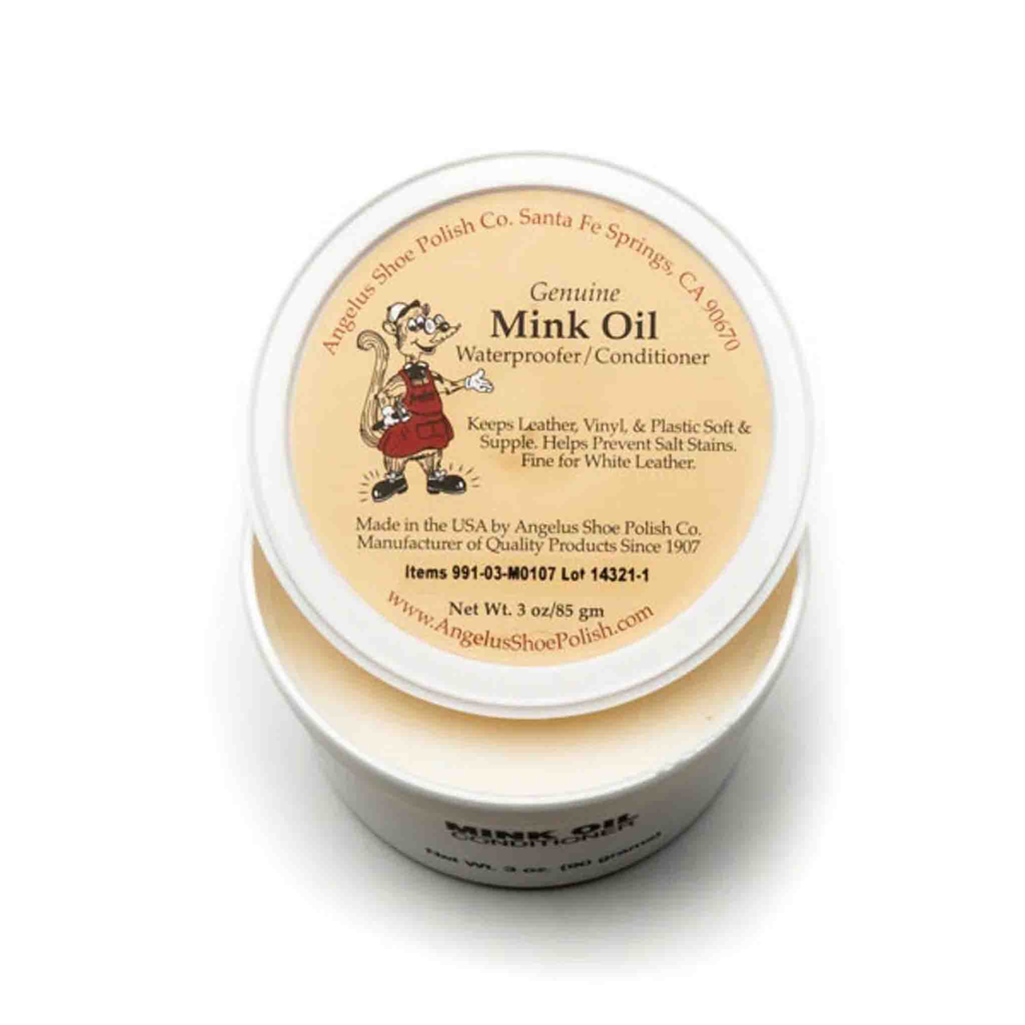 Keeps all leather and plastics soft, pliable and waterproof. Prevents salt stains. Mink Oil retains the flexibility of plastics by replenishing the plasticizer.Mink Oil Waterproofing 3oz