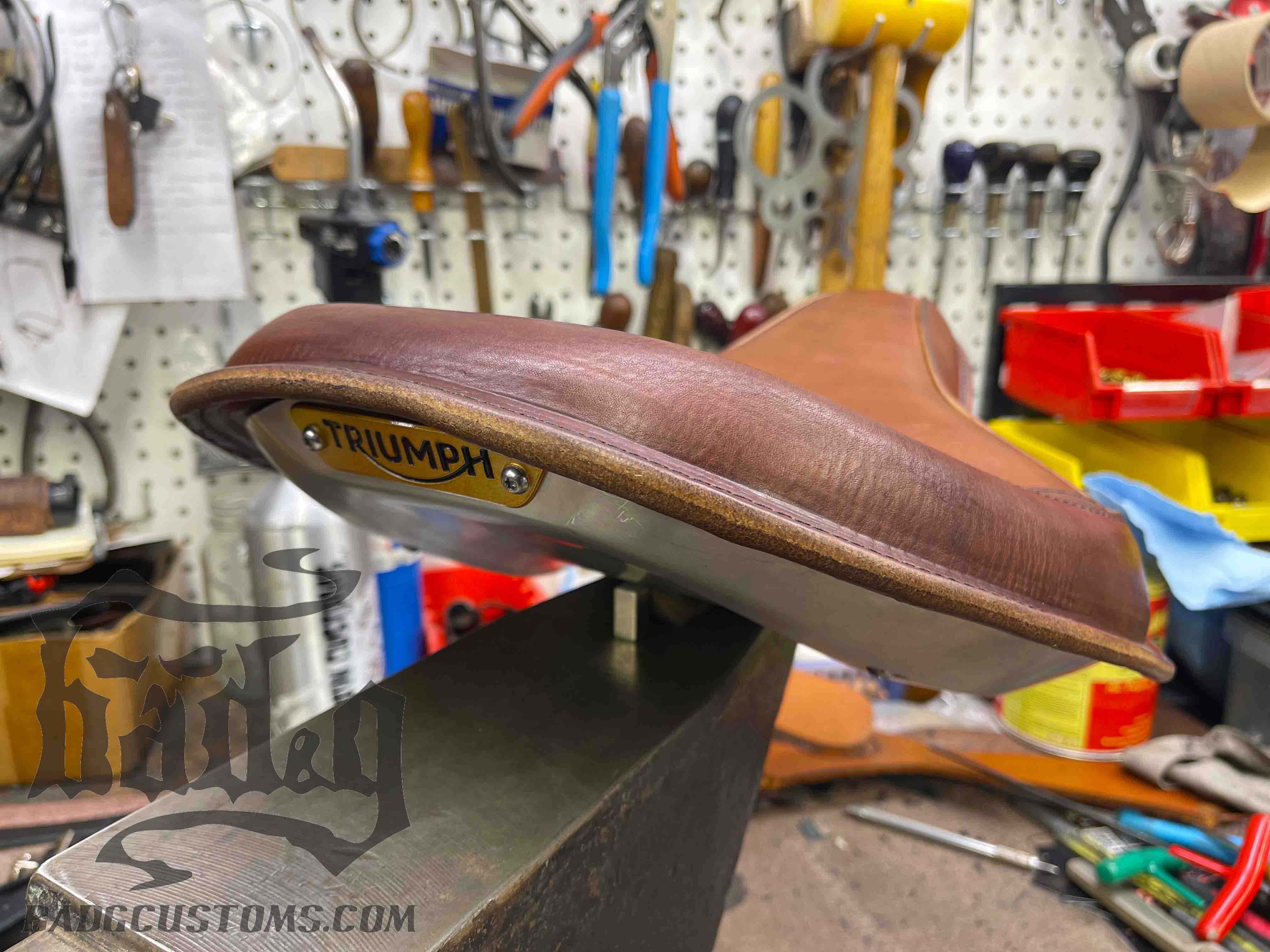 Triumph Bonneville Bobber Custom Seat